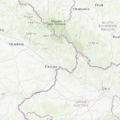 Map showing location of Büchlberg (48.671120, 13.521000)