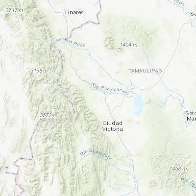 Map showing location of Estación Santa Engracia (24.015280, -99.201940)