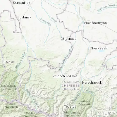 Map showing location of Peredovaya (44.117220, 41.475560)